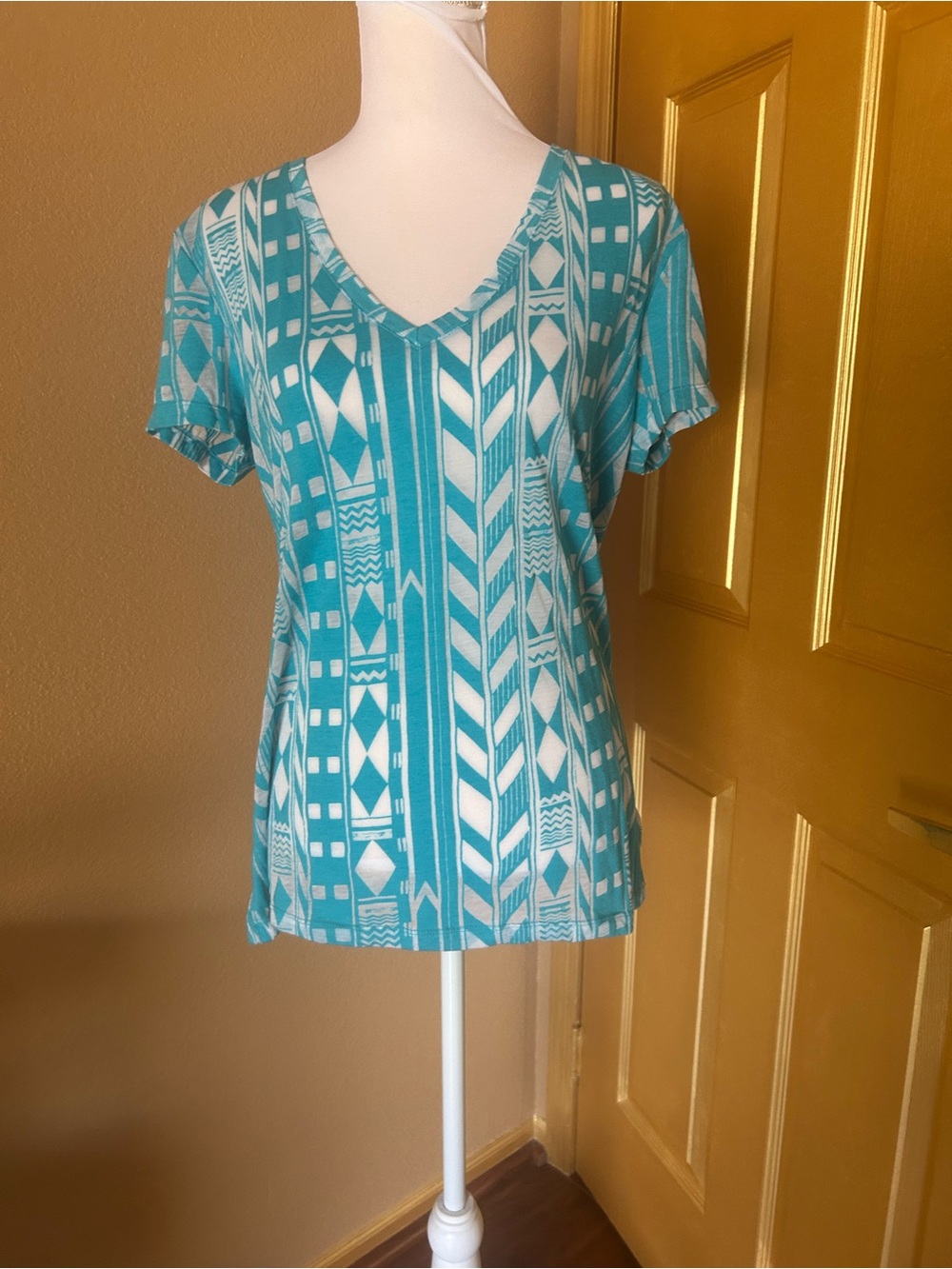 Nollie patterned tee shirt